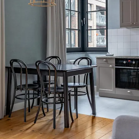 Maszynownia By Browar Hevelius Apartman *